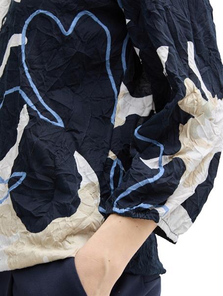 Crinkle Blusenshirt big floral shapes design