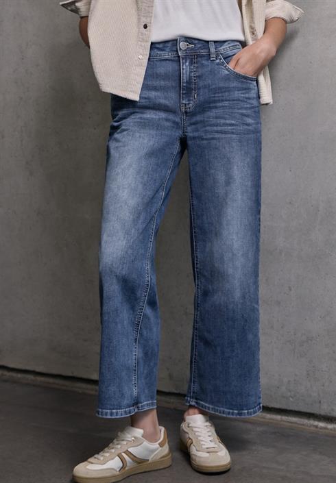 cropped-wide-leg-jeans-medium-blue-wash