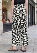 Culotte im Loose Fit mit floralem Muster black