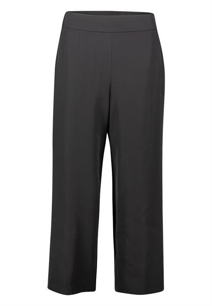 Culotte mit elastichem Bund black beauty