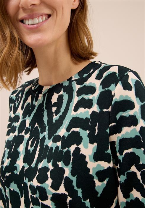 cupro-touch-print-shirt-ink-green