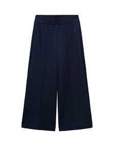 Curilo sleek ocean