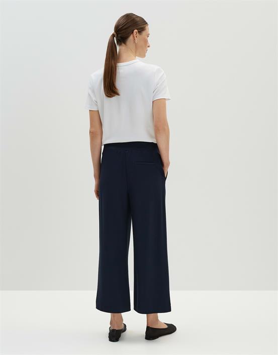 curilo-sleek-ocean