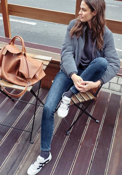 dark blue authentic wash