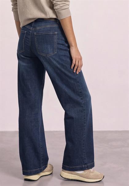 dark blue clean washed