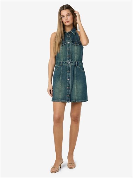 dark blue denim