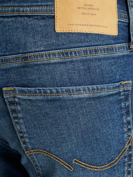 dark blue denim