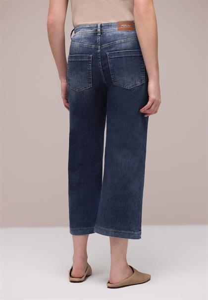 dark blue wash