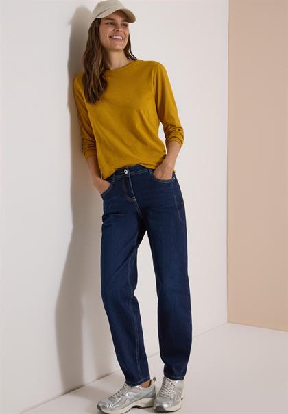 dark blue wash