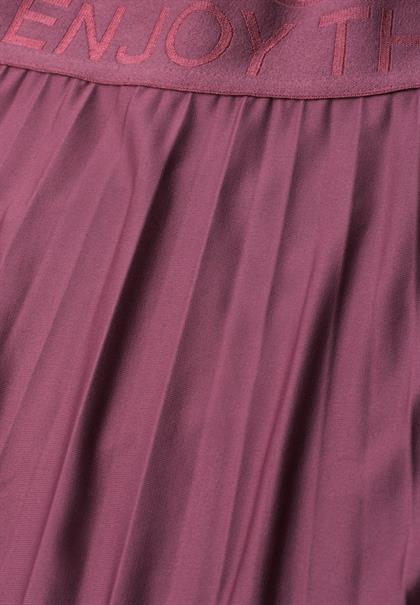 dark clouded blush