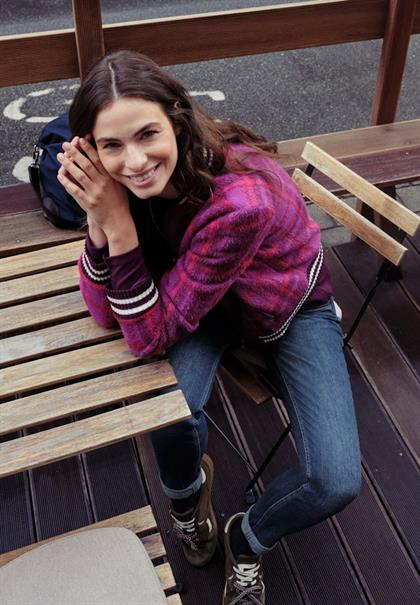 dark indigo blue washed