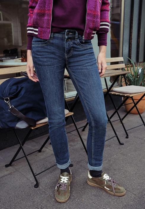 dark-indigo-blue-washed