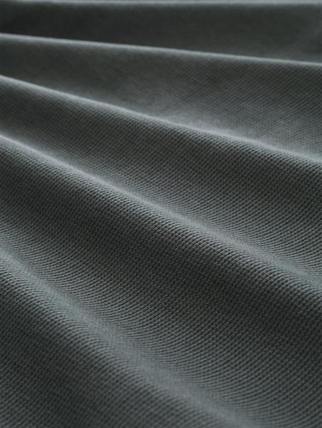 darkest olive