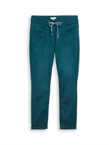 deep meadow green