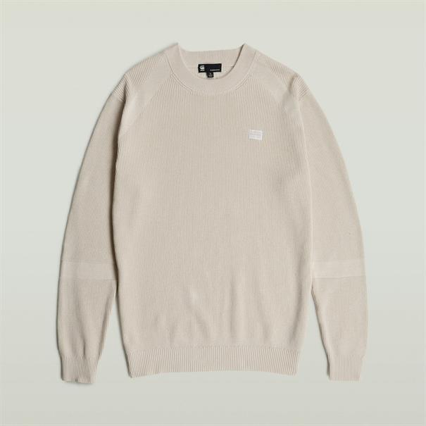 Detailed r knit whitebait