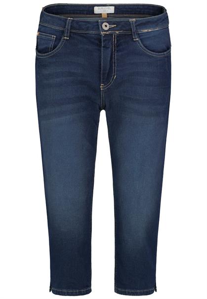 DOB Capri, push up, kleineAbnäher an vorderen Taschen, zip fly,herzförmige Passe dark blue denim