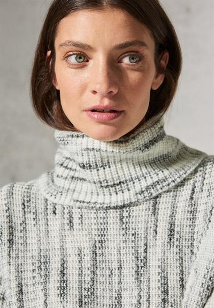 Dolman Pullover vanilla white