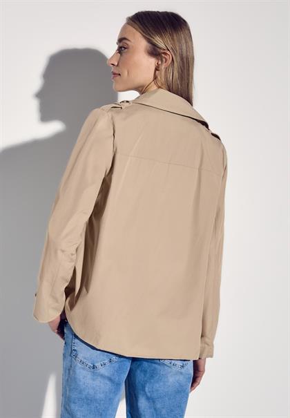 Doppelreihiger Trenchcoat desert beige