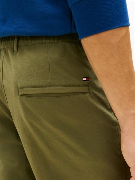 Dover Flag Embroidery 8" Inseam Chino Shorts dark artichoke