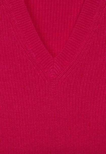 dynamic pink
