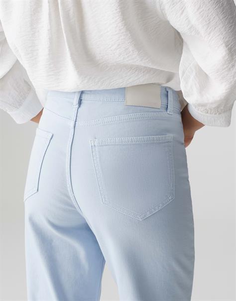 Eboni french oxford blue