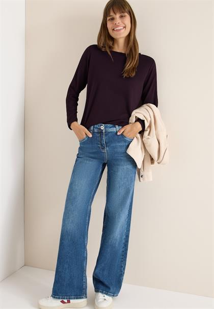 eggplant red