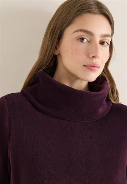 eggplant red