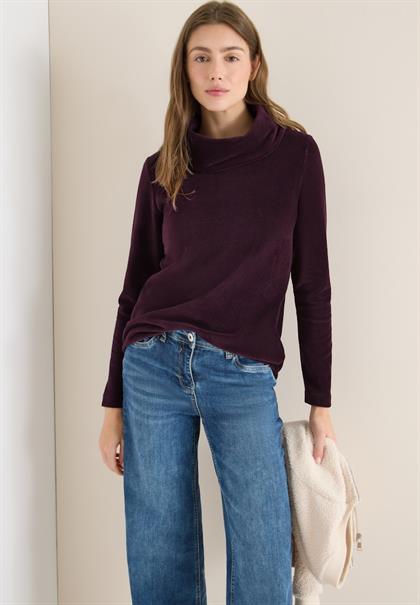 eggplant red