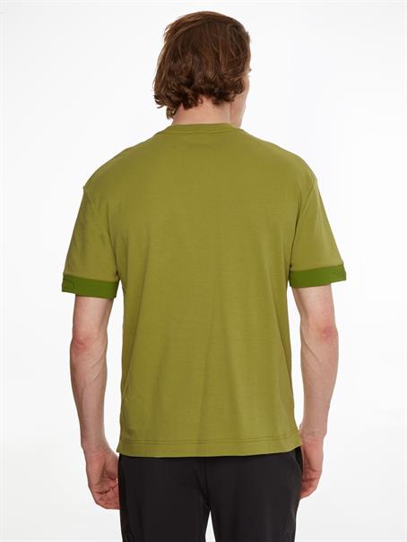 EMBOSSED RIB COMFORT T-SHIRT reptile green