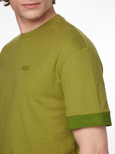 EMBOSSED RIB COMFORT T-SHIRT reptile green