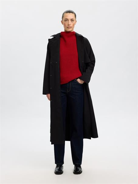 equestrian red