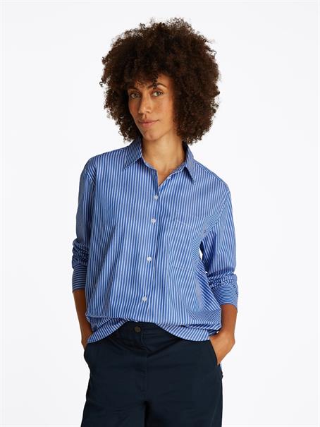 ESS POPLIN EASY FIT SHIRT blue stp
