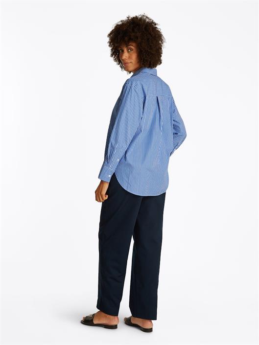 ess-poplin-easy-fit-shirt-blue-stp
