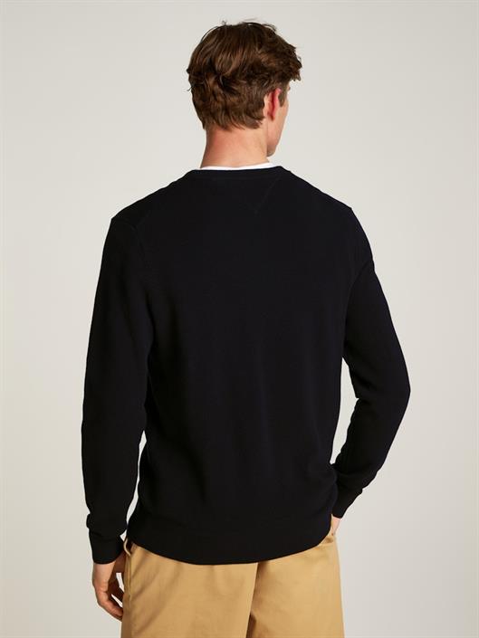 essential-structure-crew-neck-black