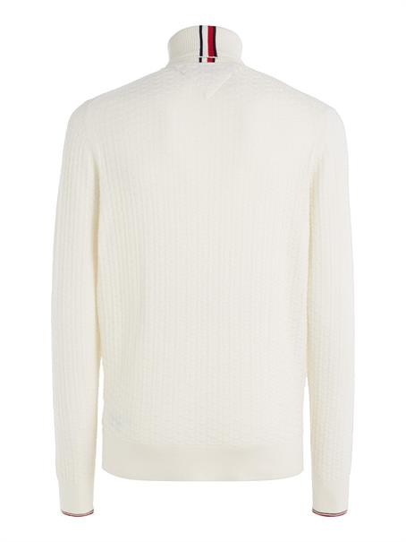 EXAGGERATED STRUCTURE ROLL NECK ivory