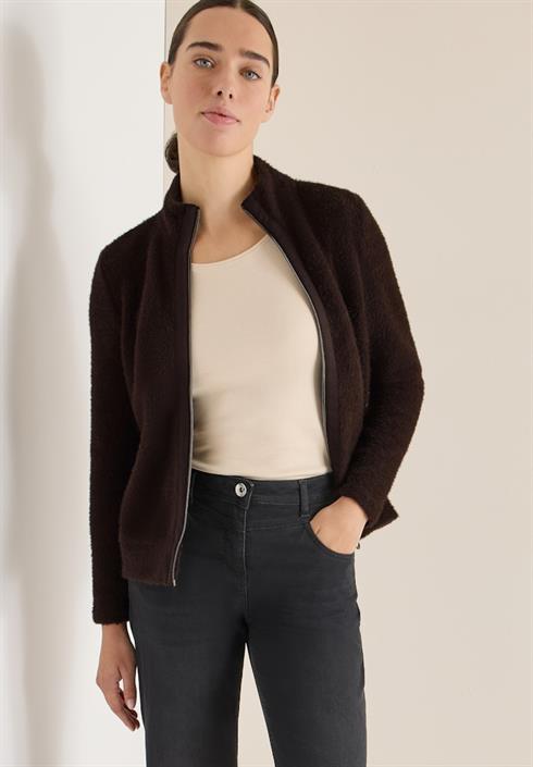 federgarn-jacke-tartufo-brown