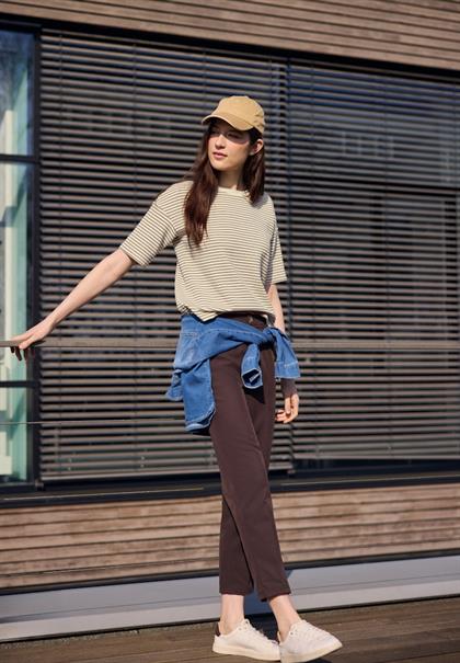 Fein gestreiftes Scuba T-Shirt mahogany brown