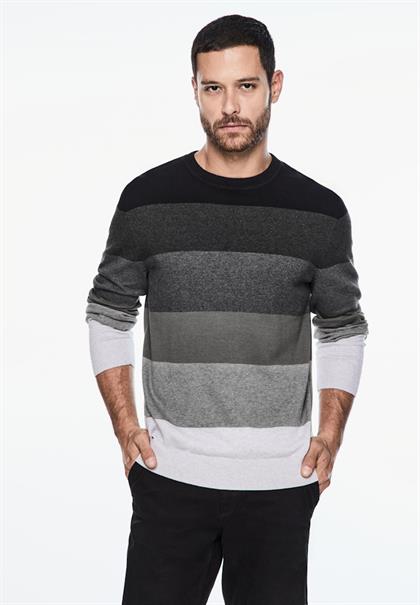 Feinstrickpullover black