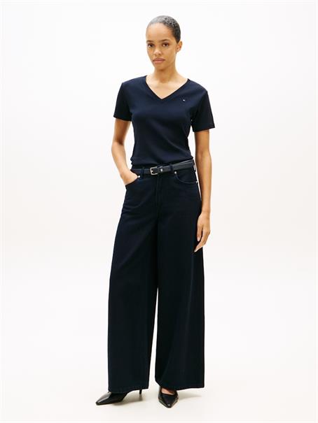 Flag Embroidery V-Neck Slim T-Shirt nos desert sky