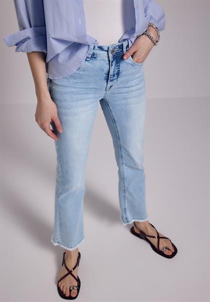 Flared Jeans bleach wash