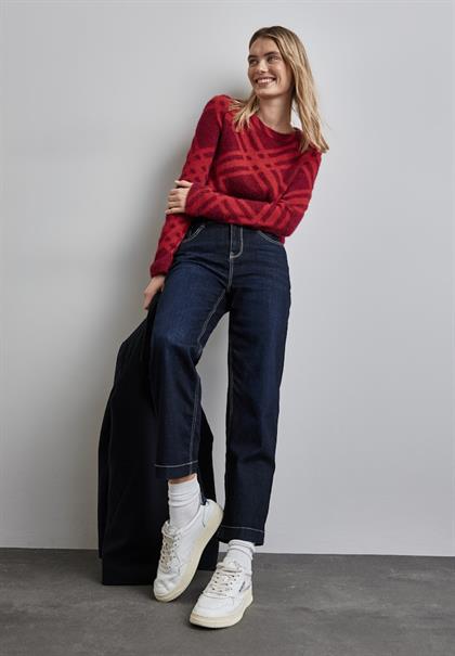 Flauschiges Langarmshirt beet red