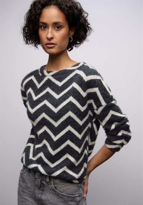 flauschiges-shirt-black