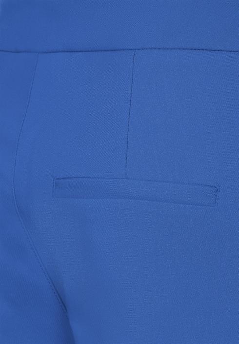 fresh-intense-gentle-blue
