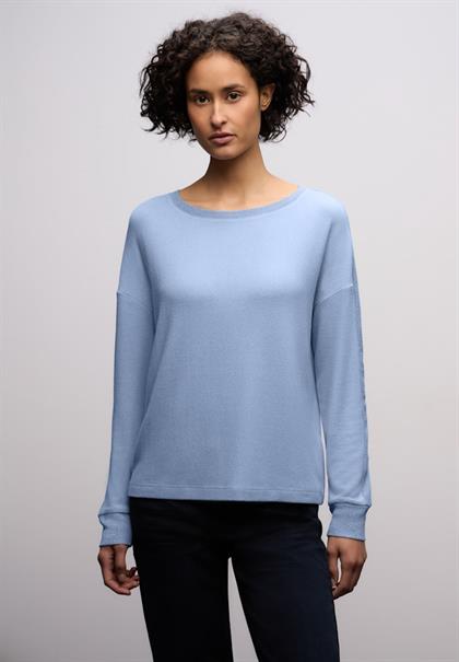 frosted blue mel.