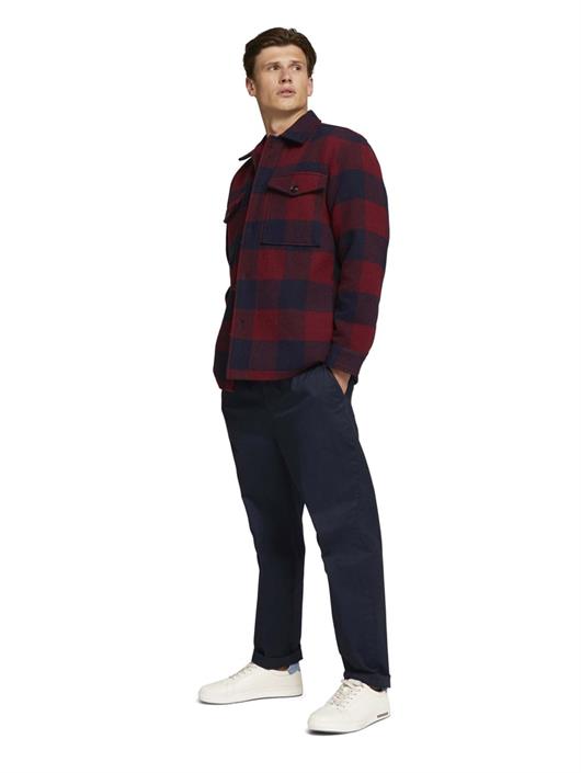 gefütterte-hemdjacke-mit-brusttaschen-burgundy-navy-big-vichy-check