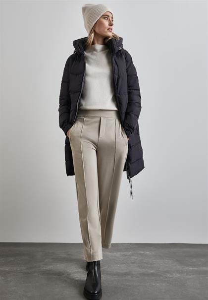 Gefütterte Jacke black