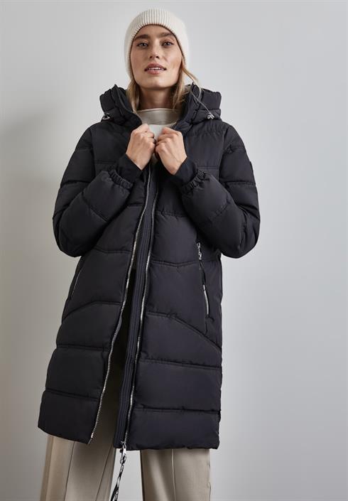 gefütterte-jacke-black