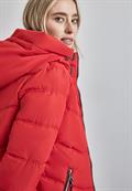 Gefütterte Jacke carpet red