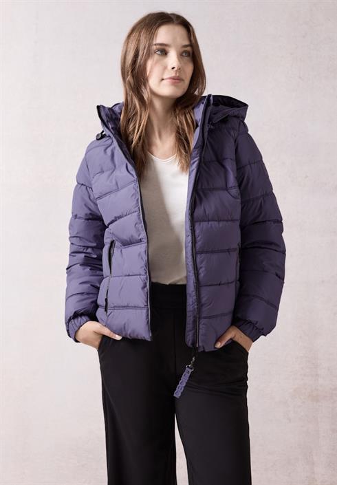gefütterte-jacke-stormy-violet
