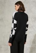 Gemusterter Pullover black